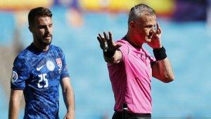 tendangan-penalti-euro-2020-karena-var.jpg