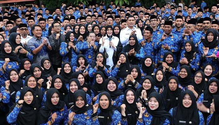 1149-PPPK-Pemko-Banda-Aceh-Dilantik-Illiza-Ingatkan-agar-Jadi-Birokrasi-yang-Memberi-Solusi.jpg