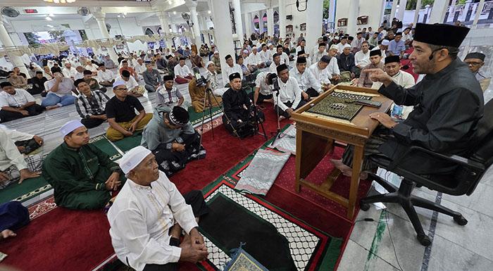 Isi Tarhib Ramadhan, Ustaz Amri Fatmi: Jadikan Masjid Tempat Favorit Mendekatkan Diri pada Allah SWT