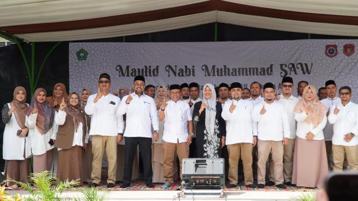 Alumni-MAN-1-Banda-Aceh-Kukuhkan-Cut-Ngoh-Nurchalis-Sebagai-Ketua-Umum-IKAMANSA-20252030.jpg
