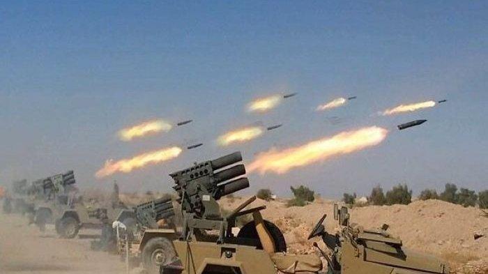 Angkatan-bersenjata-Iran-melontarkan-peluru-artileri-dalam-sebuah-latihan-militer.jpg