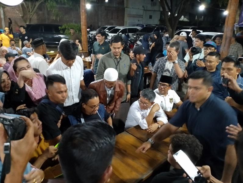 Anies Ajak Rakyat Berjuang Bersama - Anies-nobar-Piala-Dunia.jpg