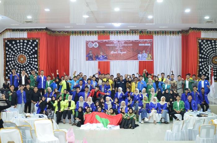 BEM-Nusantara-Aceh-menyatakan-sikap-atas-kebijakan-Unigha-Sigli-yang-melaporkan-mahasiswanya.jpg