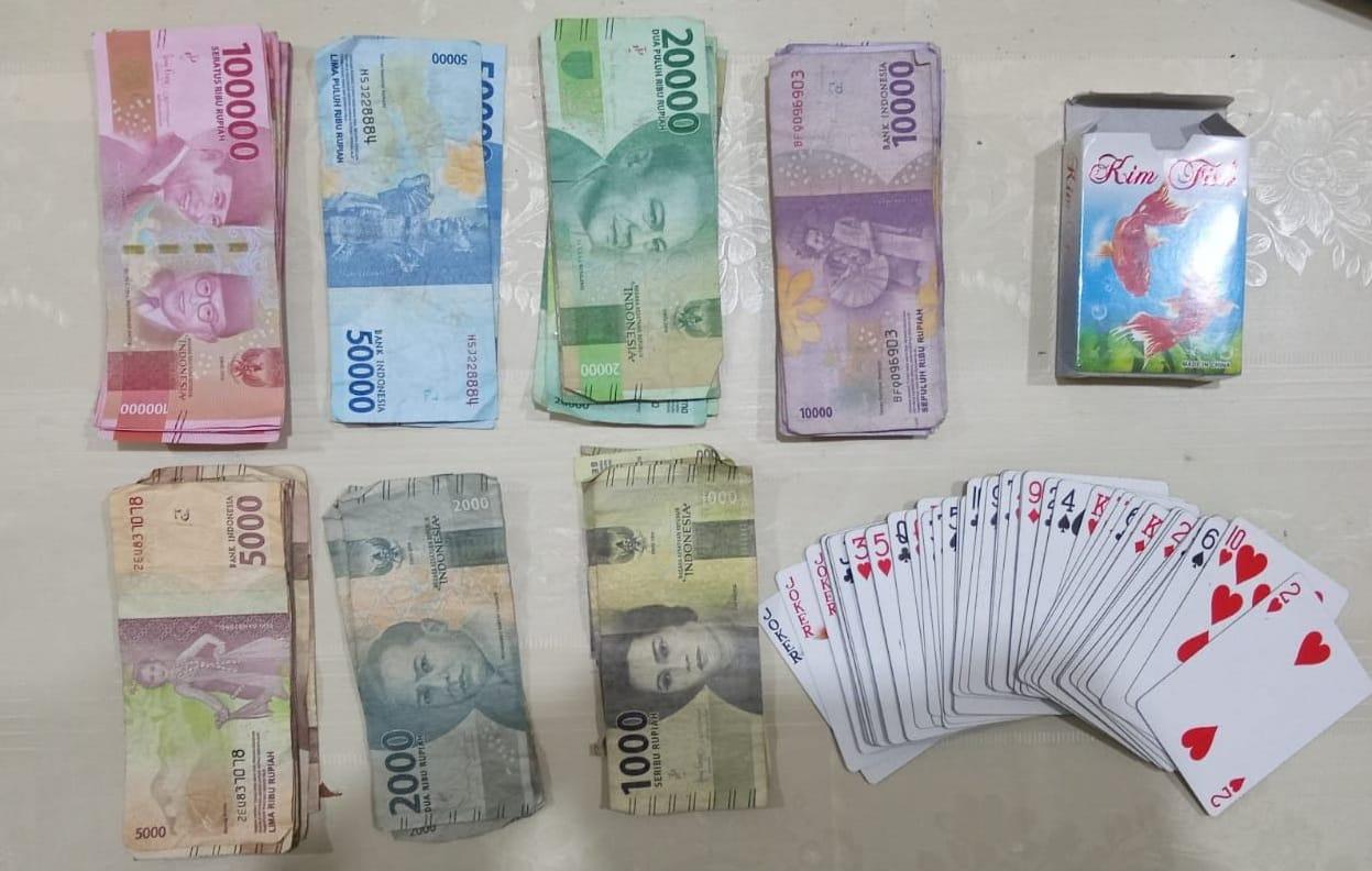 Main Judi Kartu Malam Ramadhan, 6 Warga di Bener Meriah Dicokok Polisi