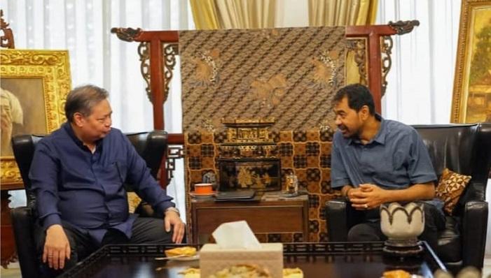 Bertemu Mualem, Menko Perekonomian Sebut Pemerintah Siapkan Relaksasi KUR untuk Korban Banjir