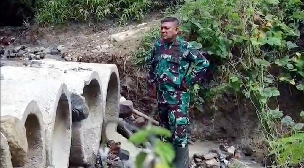 Danrem 011 Lilawangsa Cek Pembangunan Jembatan di Pedalaman Gayo Lues - Serambinews.com
