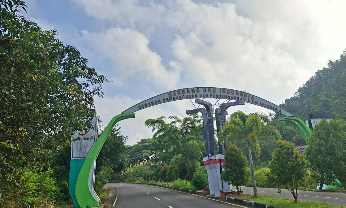 Cuaca-cerah-berawan-menyelimuti-kawasan-gerbang-Kota-Sabang-Senin-452026.jpg