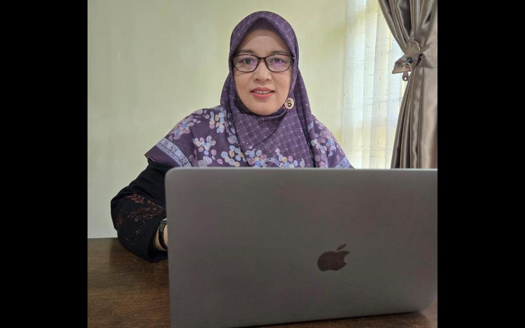 Dr-Ainol-Mardhiah-Studi-Magister-Ilmu-Komunikasi-FISIP-Unimal.jpg