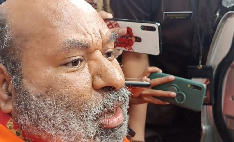 Eks-Gubernur-Papua-Lukas-Enembe-membantah-terdapat-penyuap-lain.jpg