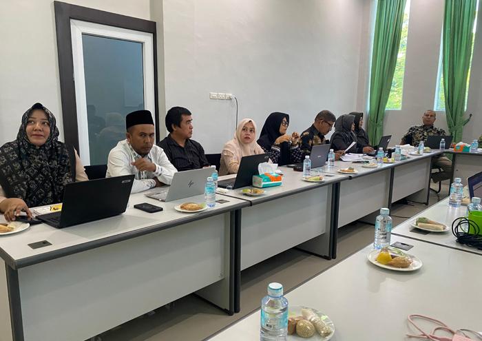 LLDikti Bersama Uniki Bireuen Gelar Rapat Penyusunan Statuta