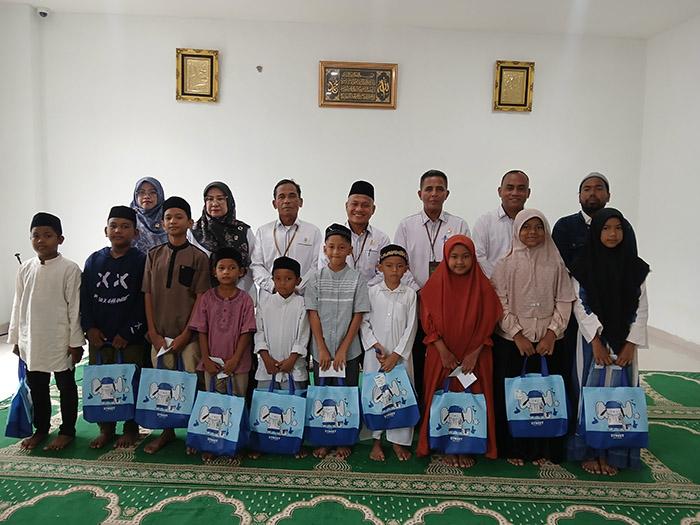 Resmikan Operasional Pelayanan, PN Banda Aceh Peusijuek & Santuni Anak Yatim di Gedung Baru