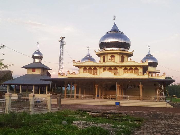 Khatib Jumat di Pidie, Tgk Isafuddin di Alfalah & Dr Amri di Raya Labui, Nama Khatib di 56 Masjid