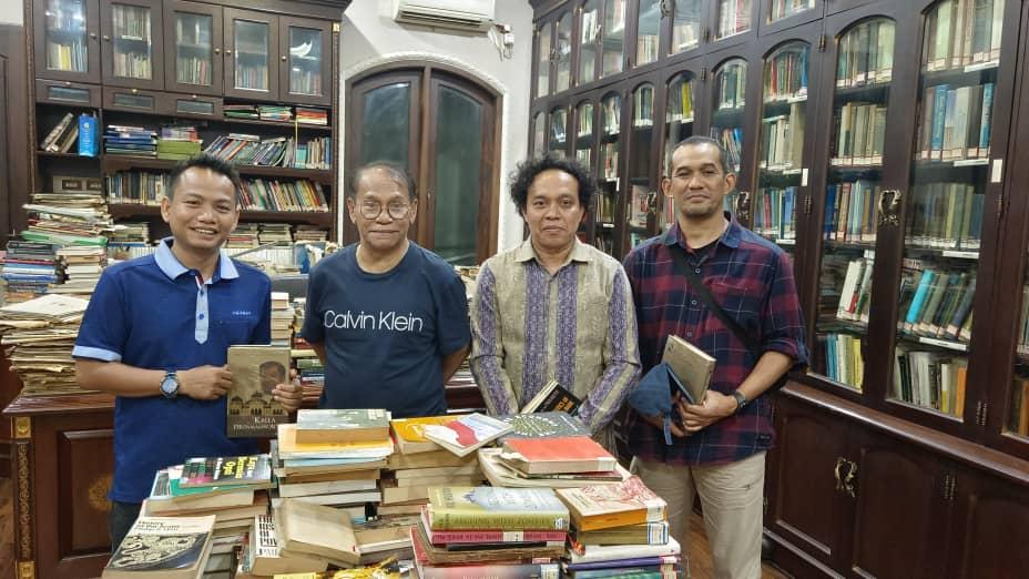 Fahmi-M-Nasir-Penulis-buku-Isu-Isu-Kontemporer-Wakaf-Indonesia.jpg