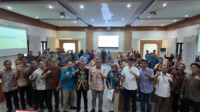 Ubah Lumpur Bencana Jadi Bernilai Ekonomi, Pemerintah Aceh Dorong Inovasi Rehabilitasi Sawah Rusak - Serambinews.com