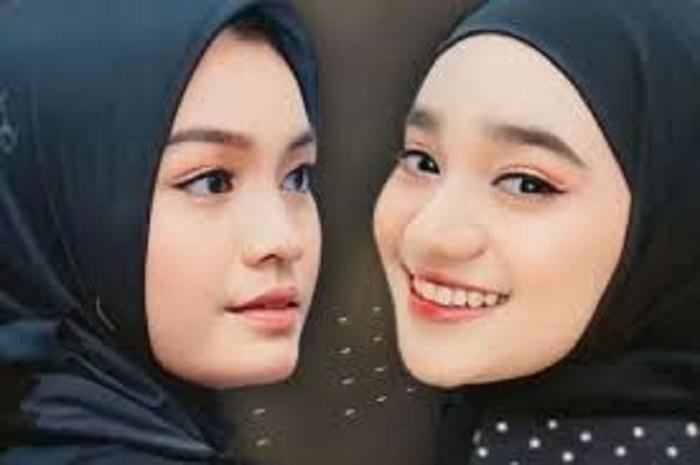 Grand-Final-Indonesia-Idol-Nabila-Taqiyyah-dengan-Salma-Salsabil.jpg