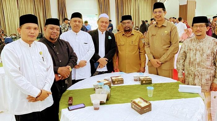 Dukung Sertifikasi Produk Halal Melalui Qanun, MPU Berikan Penghargaan kepada Pj Gubernur Aceh