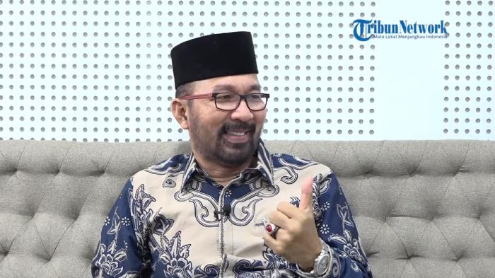 Guru-Besar-Ilmu-Filsafat-Islam-FUF-UIN-Ar-Raniry-Prof-Syamsul-Rijal.jpg