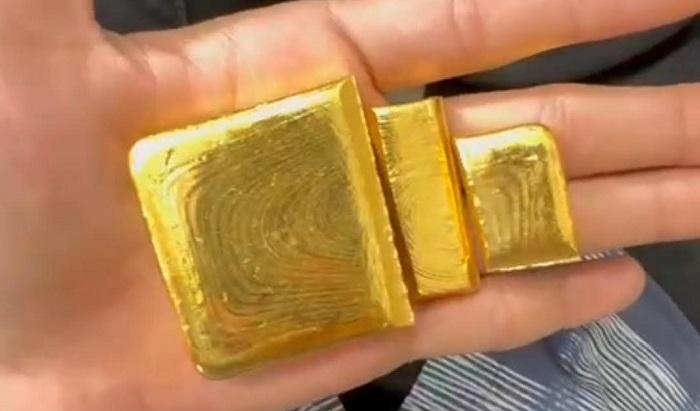 HARGA-EMAS-Per-hari-ini-Selasa-12-5-2026-harga-emas-murni-di-Abdya-Rp8100000-per-mayam.jpg