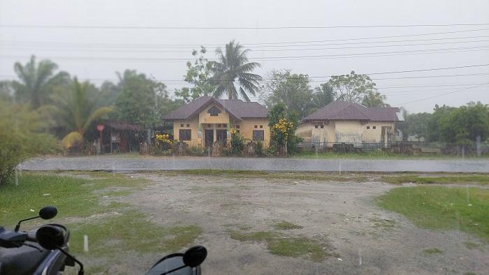 Hujan dan Petir Landa Aceh Singkil, Warga: Mudah-mudahan tidak Banjir Lagi