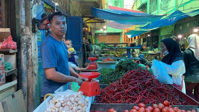 Harga-cabai-merah-di-Aceh-Tamiang-turun-dampak-melimpahnya-pasokan-dari-luar-daerah.jpg