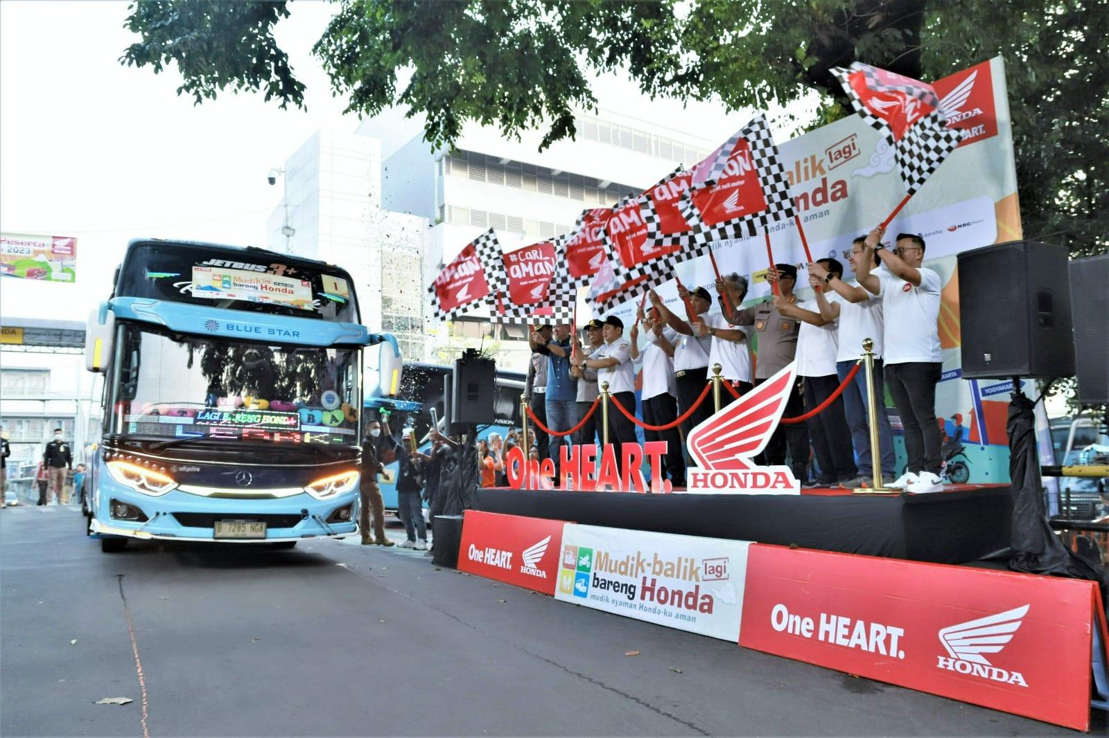 Honda-berangkatkan-ribuan-konsumen-pulang-kampung.jpg