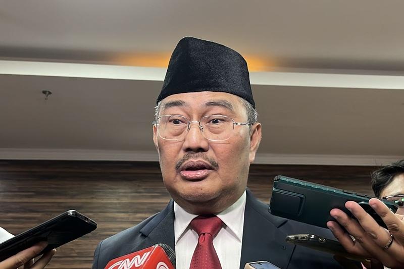 Jimly-Asshiddiqie-saat-ditemui-di-Aula-Gedung-II-MK-Selasa-24102023.jpg