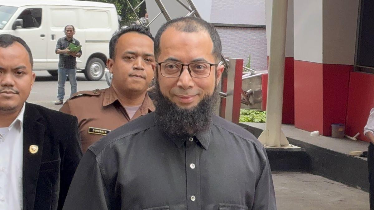 KASUS-KUOTA-HAJI-Khalid-Zeed-Abdullah-Basalamah.jpg
