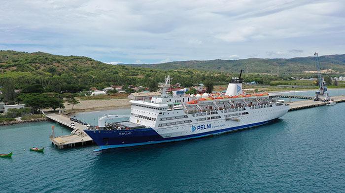 KM-Kelud-Saat-Bersandar-di-Pelabuhan-Malahayati.jpg