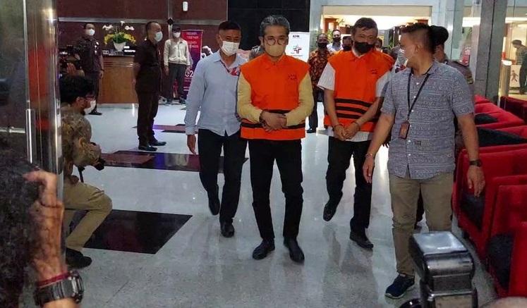 Bupati Bangkalan Abdul Latif Terima Suap Rp 5,3 Miliar, Dari Lelang Jabatan hingga Jatah Proyek