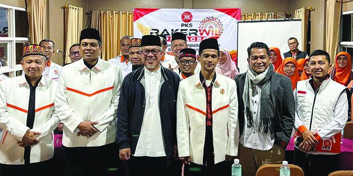 Kader-PKS-Diminta-Jadi-Pelayan-Rakyat.jpg