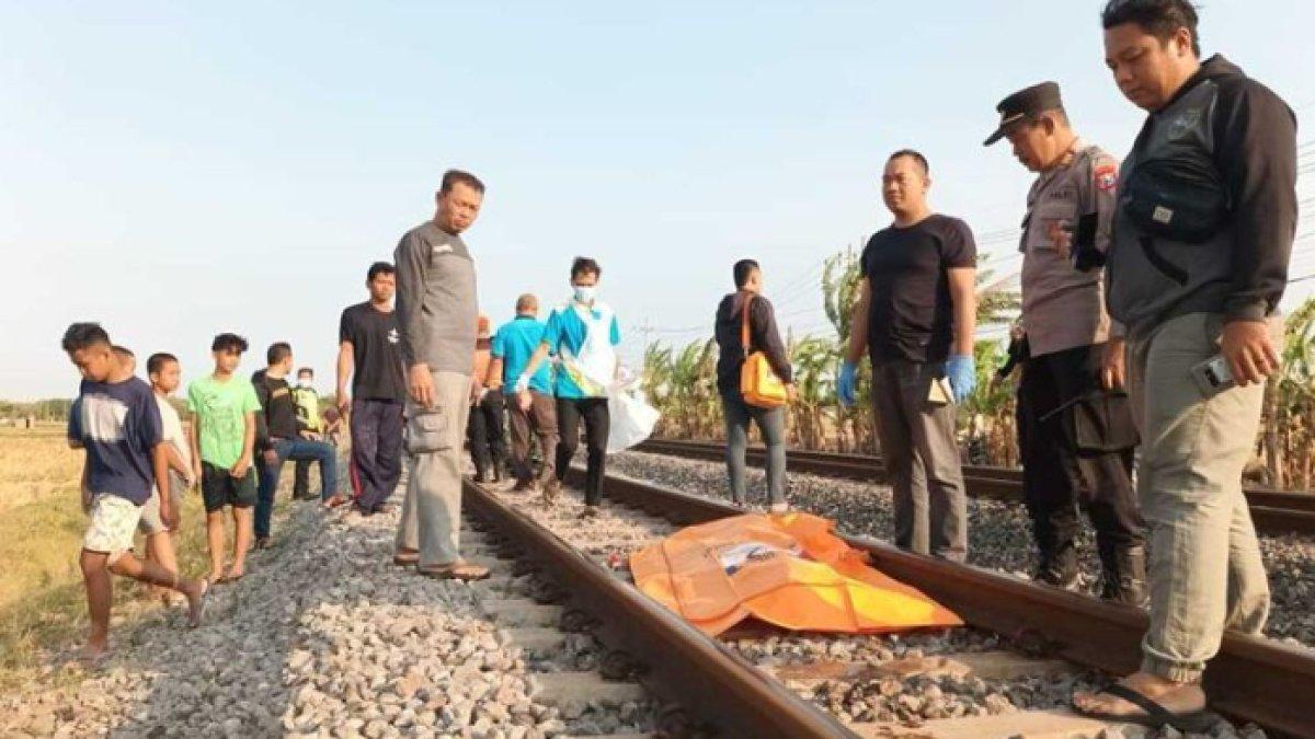Kakek di Ngawi Nekat Akhiri Hidup dengan Tabrakkan Diri ke Kereta, Tinggalkan Pantun di Saku