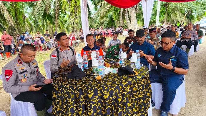 Kapolda-Aceh-Resmikan-Lahan-Huntap-Polri-untuk-Korban-Bencana-di-Tamiang.jpg