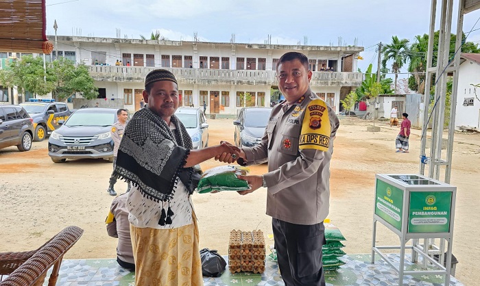 Kapolres Langsa Kunjungi Abana Murdani di Dayah Futuhul Mu'arif Al- Azziziyah