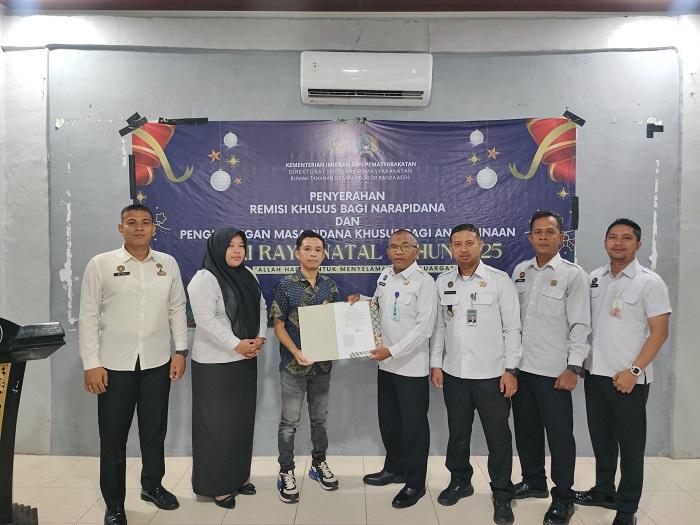 Seorang Warga Binaan Rutan Kelas IIB Banda Aceh Terima Remisi Khusus Natal