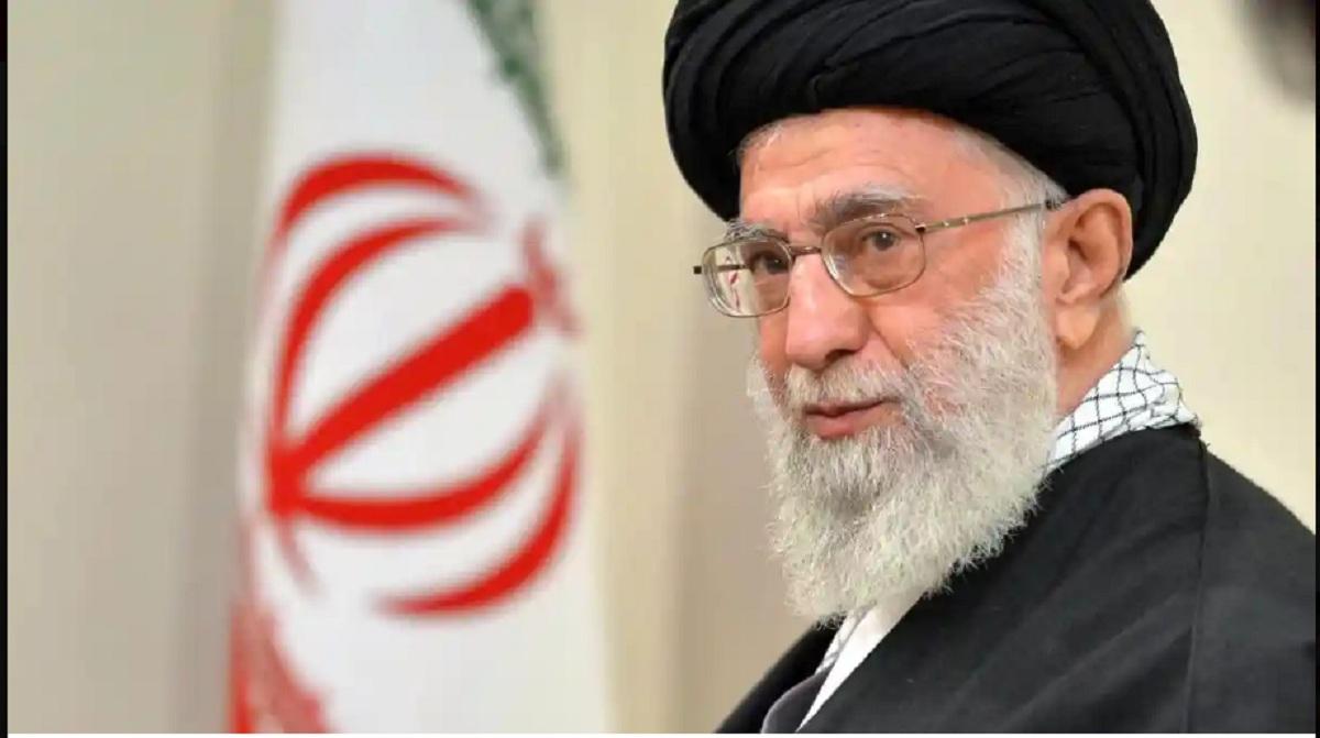 Ali Khamenei Dimakamkan, Jutaan Warga Iran Padati Prosesi, Seruan Balas Dendam ke AS Menggema - Serambinews.com
