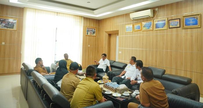 Kepala-KPP-Bireuen-audiensi-dengan-Pj-Bupati.jpg