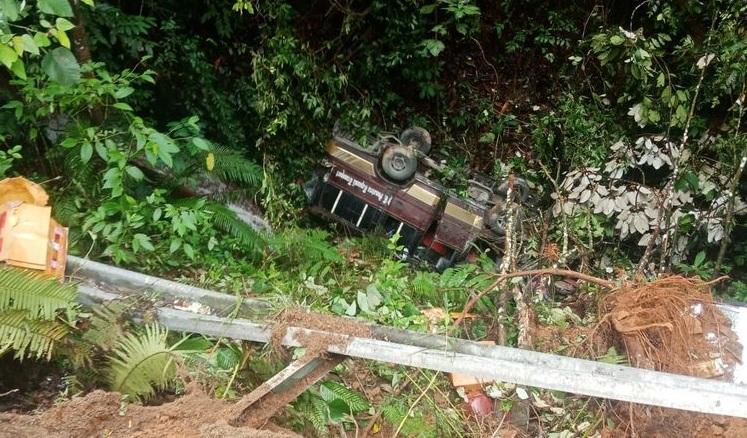 Bus Masuk Jurang Sedalam 30 Meter di Tapanuli Utara, 2 Tewas dan 11 Luka, Diduga Ini Penyebabnya