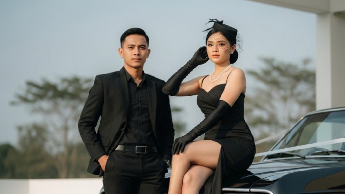 PROMPT-FOTO-AI-Prompt-foto-AI-prewedding-konsep-mafia.jpg