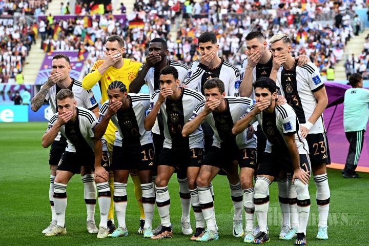 Para-pemain-Timnas-Jerman-menutup-mulut-di-Piala-Dunia-2022.jpg