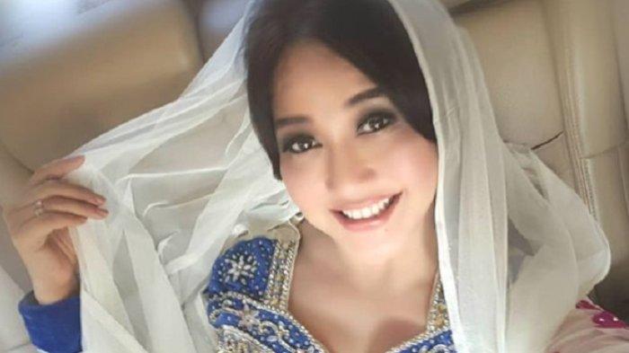 Artis Senior Paramitha Rusady Buka-bukaan Soal Honor Pertamanya