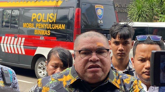 Razman Arif Nasution Berdarah Dipukul Nikita Mirzani: Saya Dituduh Menculik Lolly dari Rumah Aman