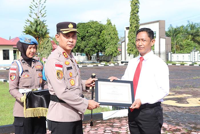 Enam Personel Polres Aceh Singkil Terima  Penghargaan, Berhasil Ungkap Perkara Ini 