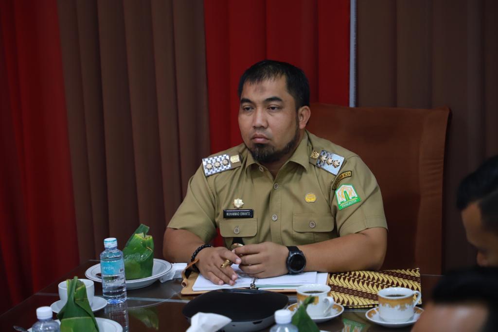 Aceh Besar Keluarkan Inbup tentang Mengaji dan Gotong Royong Selama 15 Menit di Sekolah