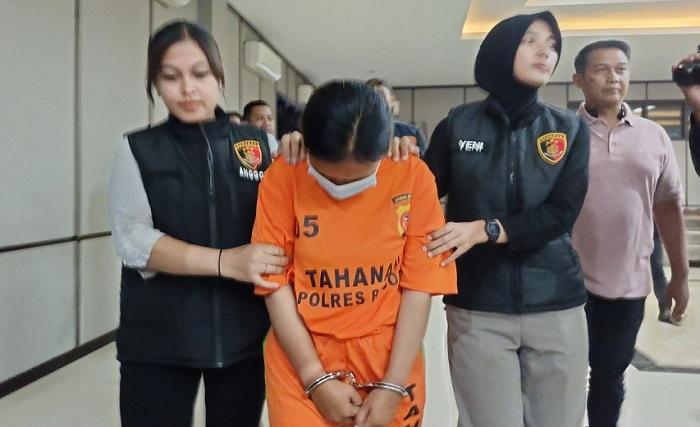 Polisi-menangkap-wanita-berinisial-NAF-32-usai-melakukan-pembunuhan-sadis-di-Bogor.jpg
