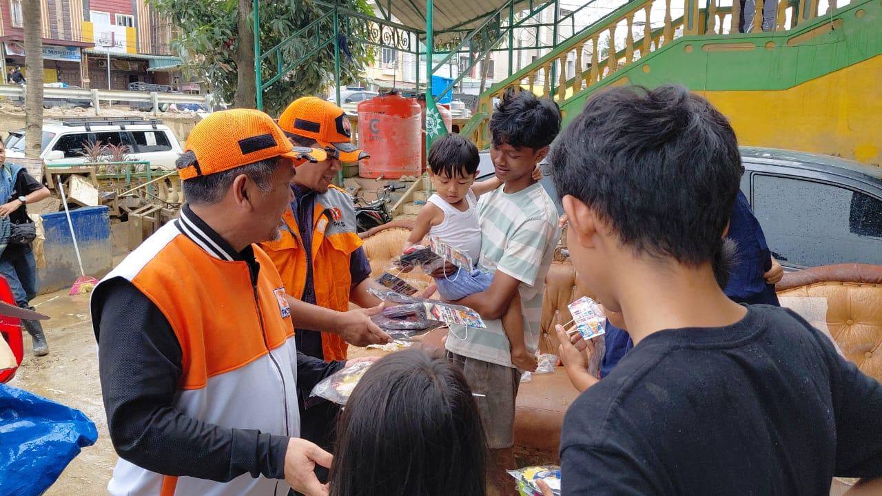 Presiden PKS Bermalam di Aceh Tamiang, Pimpin Relawan Kemanusiaan dan Salurkan Bantuan