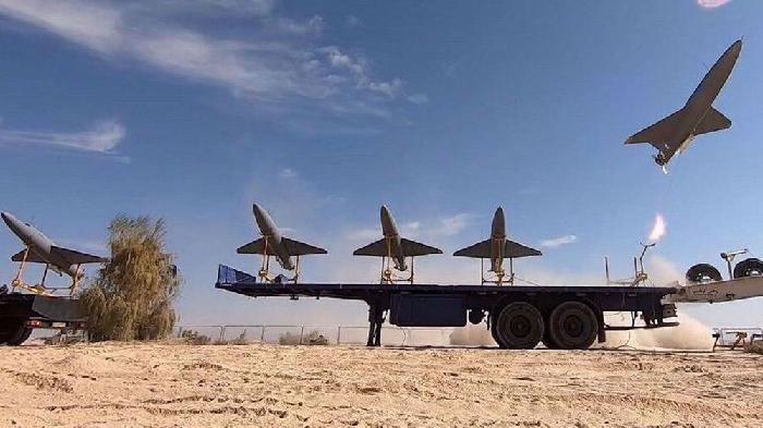 Ribuan-rudal-Iran-ditembakan-ke-Israel.jpg