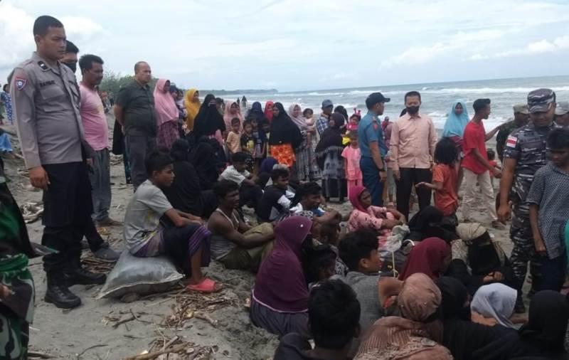 Rohingya-terdampar-di-Aceh-Besar1.jpg