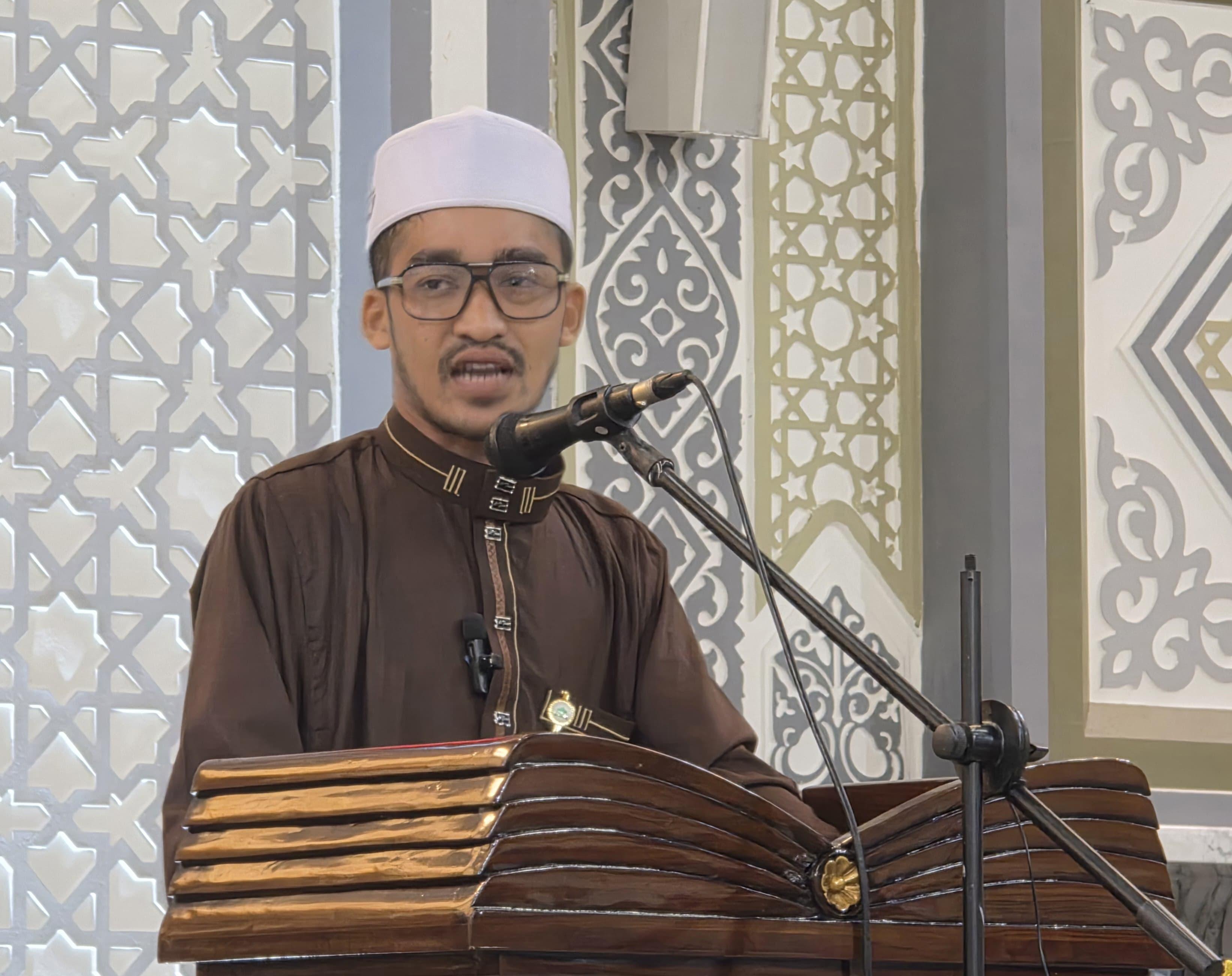 Santri Hadramaut Yaman Kupas Dampak Shalawat di Masjid Al-Falah Sigli Pidie