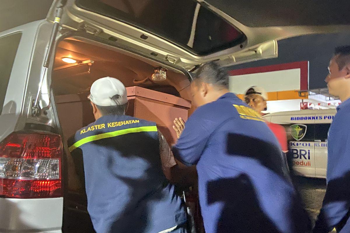 Avval qizlik pardasini sindiring Xotinimni birdaniga ikkita erkak sikishadi