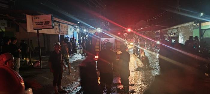 Gudang Penyimpanan Komputer di Lhokseumawe Terbakar, Kerugian Ditaksir Capai Rp 25 Juta - Serambinews.com